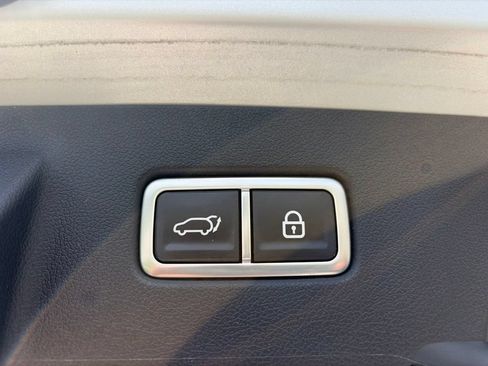 Used 2022 Kia Sorento EX w/ Panoramic Sunroof Package FWD image 56