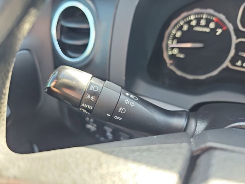 Used 2019 Toyota Tundra SR5 image 30