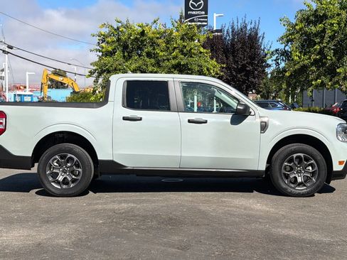 Used 2024 Ford Maverick XLT FWD image 3