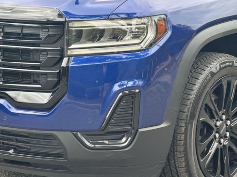 Certified 2023 GMC Acadia SLE w/ Driver Convenience Package image 6