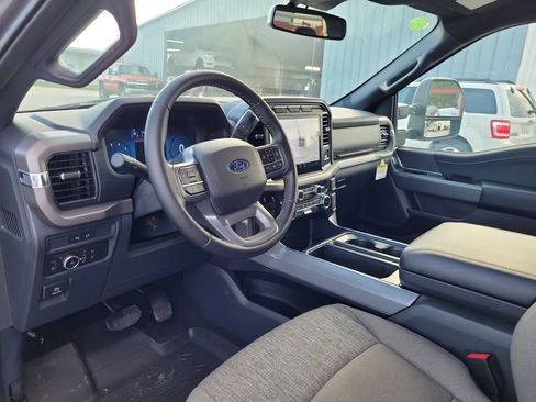 Used 2024 Ford F150 XLT w/ FX4 Off-Road Package AWD/4WD image 21