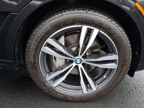 Used 2024 BMW X7 xDrive40i w/ M Sport Package image 12