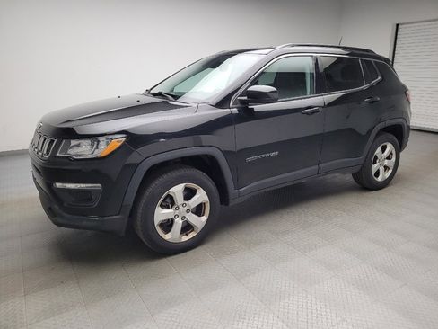 Used 2017 Jeep Compass Latitude AWD/4WD image 2