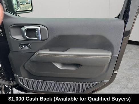 New 2026 Jeep Wrangler Sahara AWD/4WD image 15