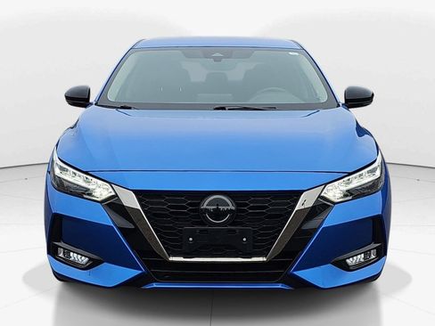 Used 2023 Nissan Sentra SR w/ Electronics Package FWD image 9