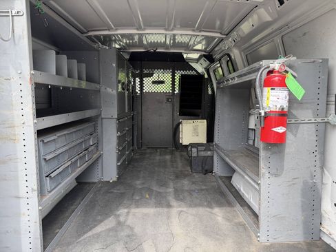 Used 2007 Ford E-250 and Econoline 250 RWD image 11
