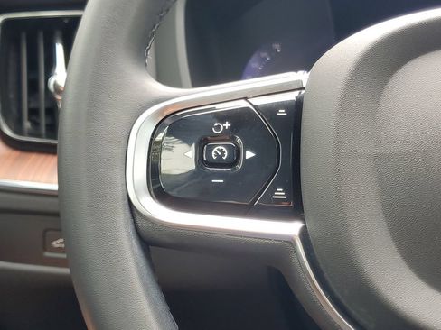 Certified 2024 Volvo XC60 B5 Plus w/ Protection Package Premier AWD/4WD image 22