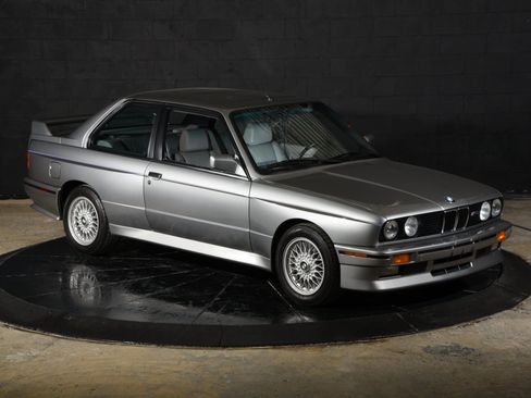 Used 1988 BMW M3 Coupe RWD image 2