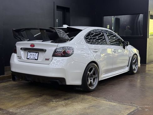 Used 2018 Subaru WRX STI AWD/4WD image 9