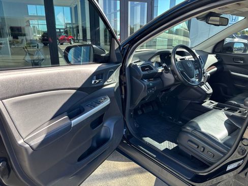 Used 2016 Honda CR-V Touring image 9