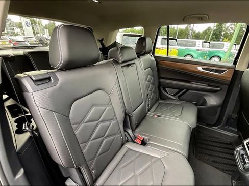 New 2025 Volkswagen Atlas SE image 24