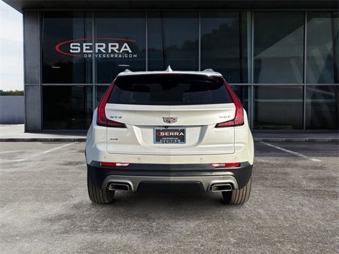 Used 2021 Cadillac XT4 Premium Luxury w/ Cold Weather Package image 4