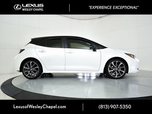 Used 2021 Toyota Corolla XSE image 4