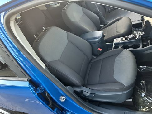 Used 2022 Ford Maverick XL image 25