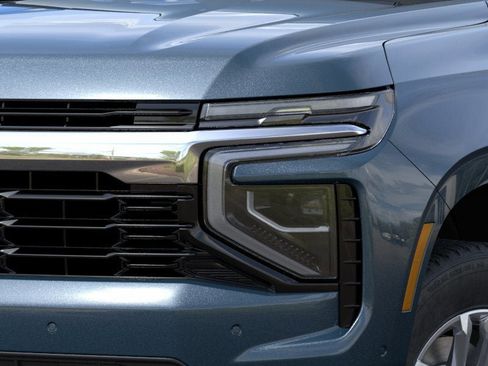 New 2026 Chevrolet Suburban LS AWD/4WD image 10