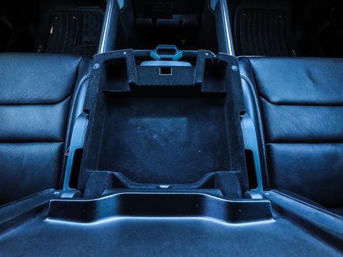 Used 2021 RAM 1500 Limited w/ Body Color Bumper Group image 36