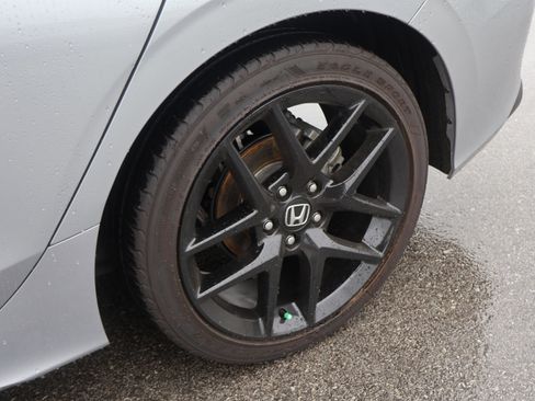 Used 2025 Honda Civic Sport image 33