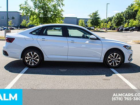 Used 2025 Volkswagen Jetta S FWD image 7