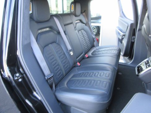 Used 2022 Rivian R1T Adventure image 21