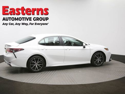 Used 2024 Toyota Camry SE image 42