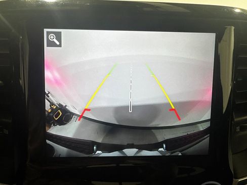 Used 2019 RAM 1500 Laramie w/ Sport Appearance Package image 9