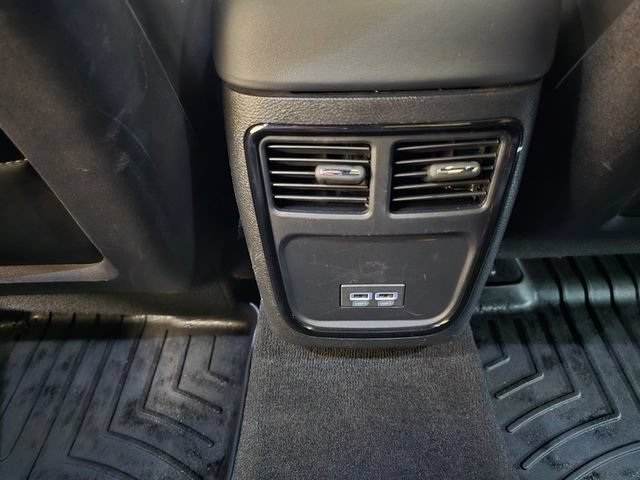 Used 2023 Dodge Charger R/T w/ Plus Group RWD image 33