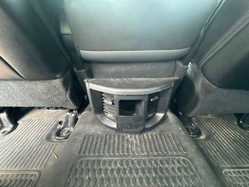 Used 2020 RAM 2500 Tradesman w/ Chrome Appearance Group AWD/4WD image 13
