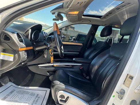 Used 2012 Mercedes-Benz GL 550 4MATIC image 11