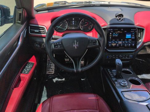 Used 2022 Maserati Ghibli Trofeo RWD image 15