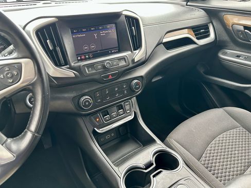 Used 2020 GMC Terrain SLE image 24