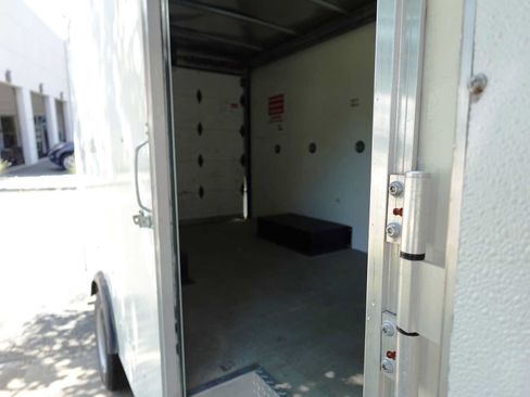 Used 2022 Ford Transit 350 DRW RWD image 28