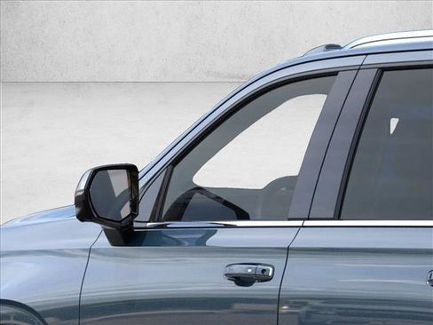 New 2026 Chevrolet Suburban Premier RWD image 12