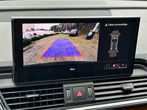 Used 2023 Audi Q5 2.0T Premium w/ Convenience Package image 30