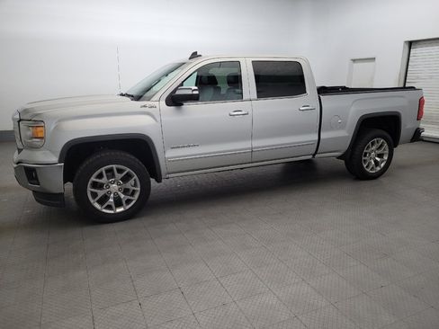 Used 2015 GMC Sierra 1500 SLT w/ SLT Crew Cab Value Package image 2