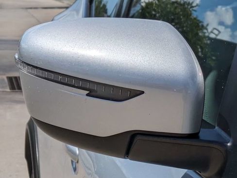 Used 2018 Nissan Rogue Sport SV FWD image 12