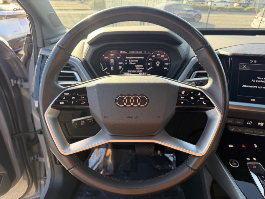 Used 2024 Audi Q4 e-tron Premium Plus w/ Premium Plus AWD/4WD image 11