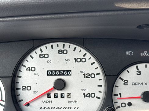 Used 2004 Mercury Marauder RWD image 5