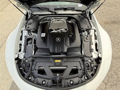 Used 2026 Mercedes-Benz Maybach SL 680 image 33