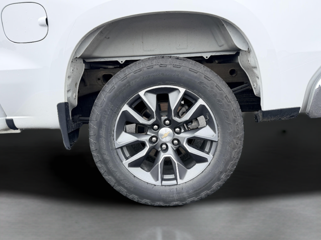 Used 2024 Chevrolet Silverado 1500 LT AWD/4WD image 30