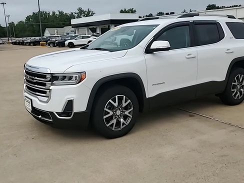 Used 2023 GMC Acadia SLT FWD image 4