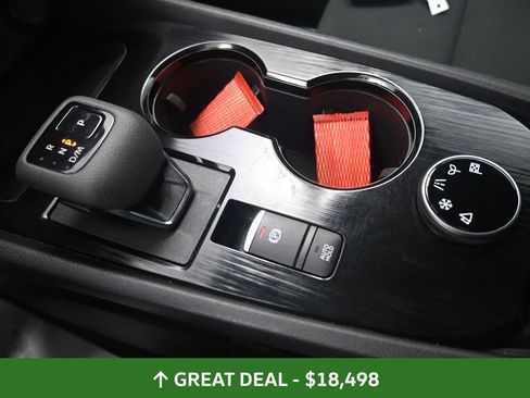 Used 2024 Nissan Rogue S image 31