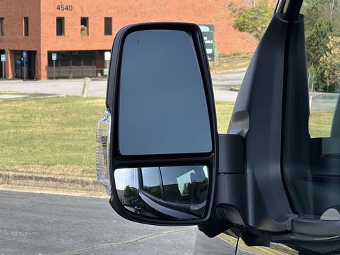 New 2026 Ford Transit 350 148 Medium Roof Wagon image 25