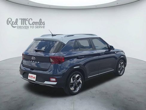 Used 2025 Hyundai Venue Limited FWD image 5