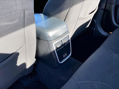 Used 2023 Dodge Charger SXT image 10