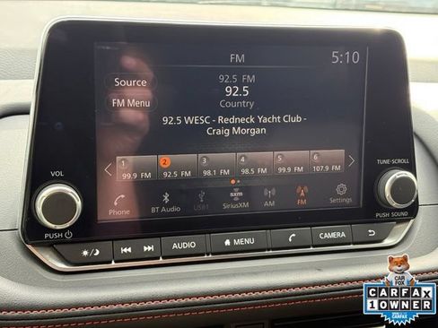 Used 2025 Nissan Rogue SV AWD/4WD image 16
