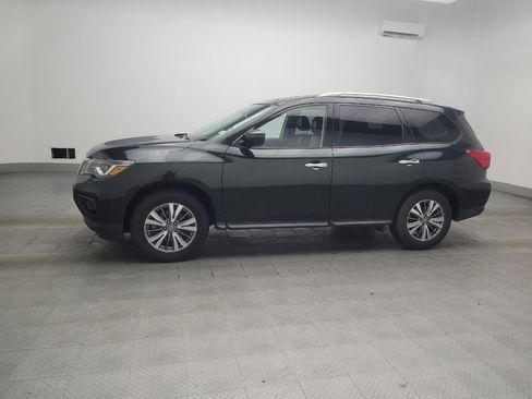 Used 2020 Nissan Pathfinder SL AWD/4WD image 2