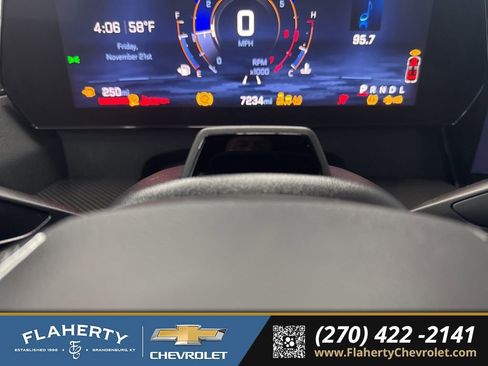 Used 2025 Chevrolet Traverse High Country image 25