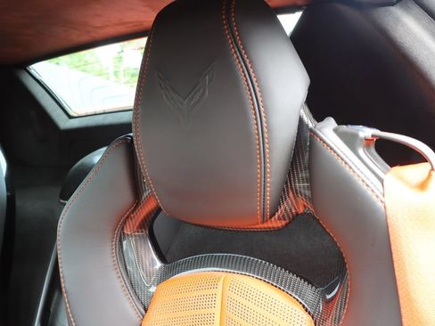 Used 2025 Chevrolet Corvette Z06 w/ Z07 Performance Package RWD image 7
