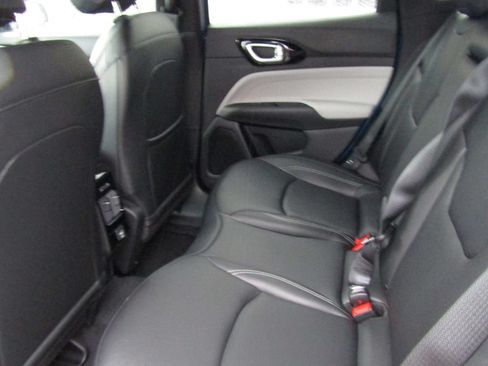 New 2026 Jeep Compass Limited AWD/4WD image 9