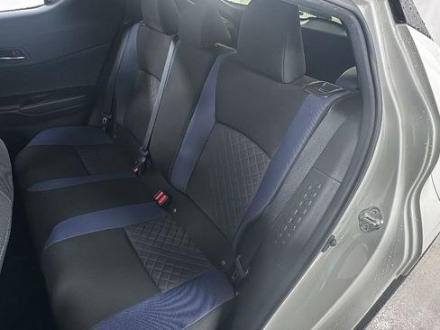 Used 2020 Toyota C-HR XLE image 12